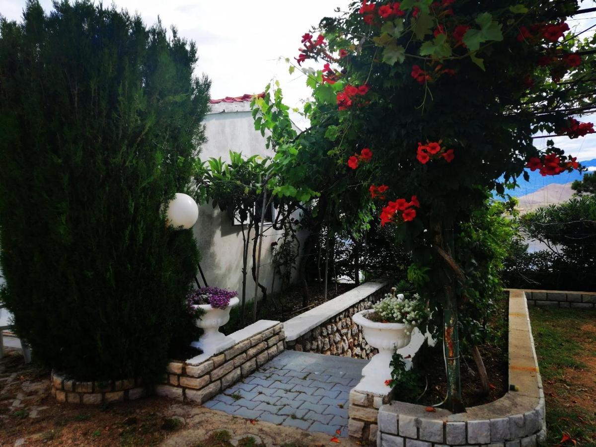 Family Apartments K&M Pag Town Kültér fotó
