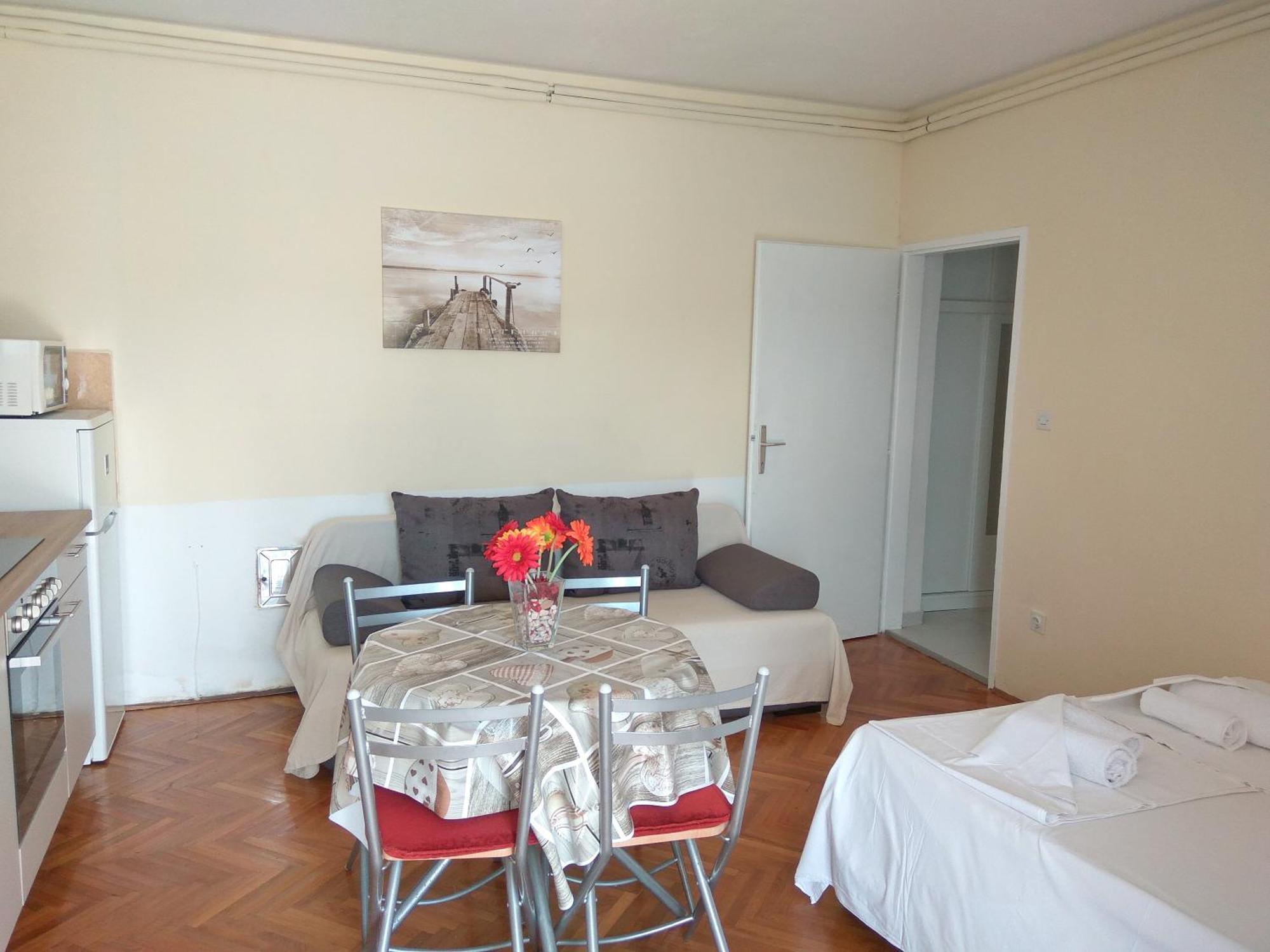 Family Apartments K&M Pag Town Kültér fotó