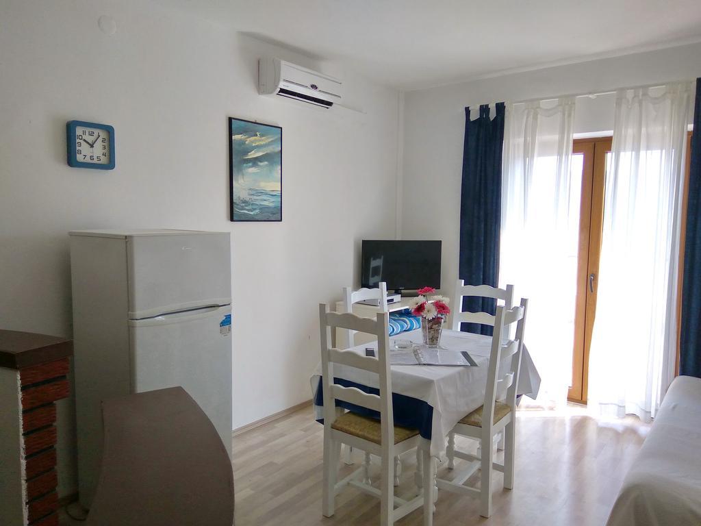 Family Apartments K&M Pag Town Kültér fotó